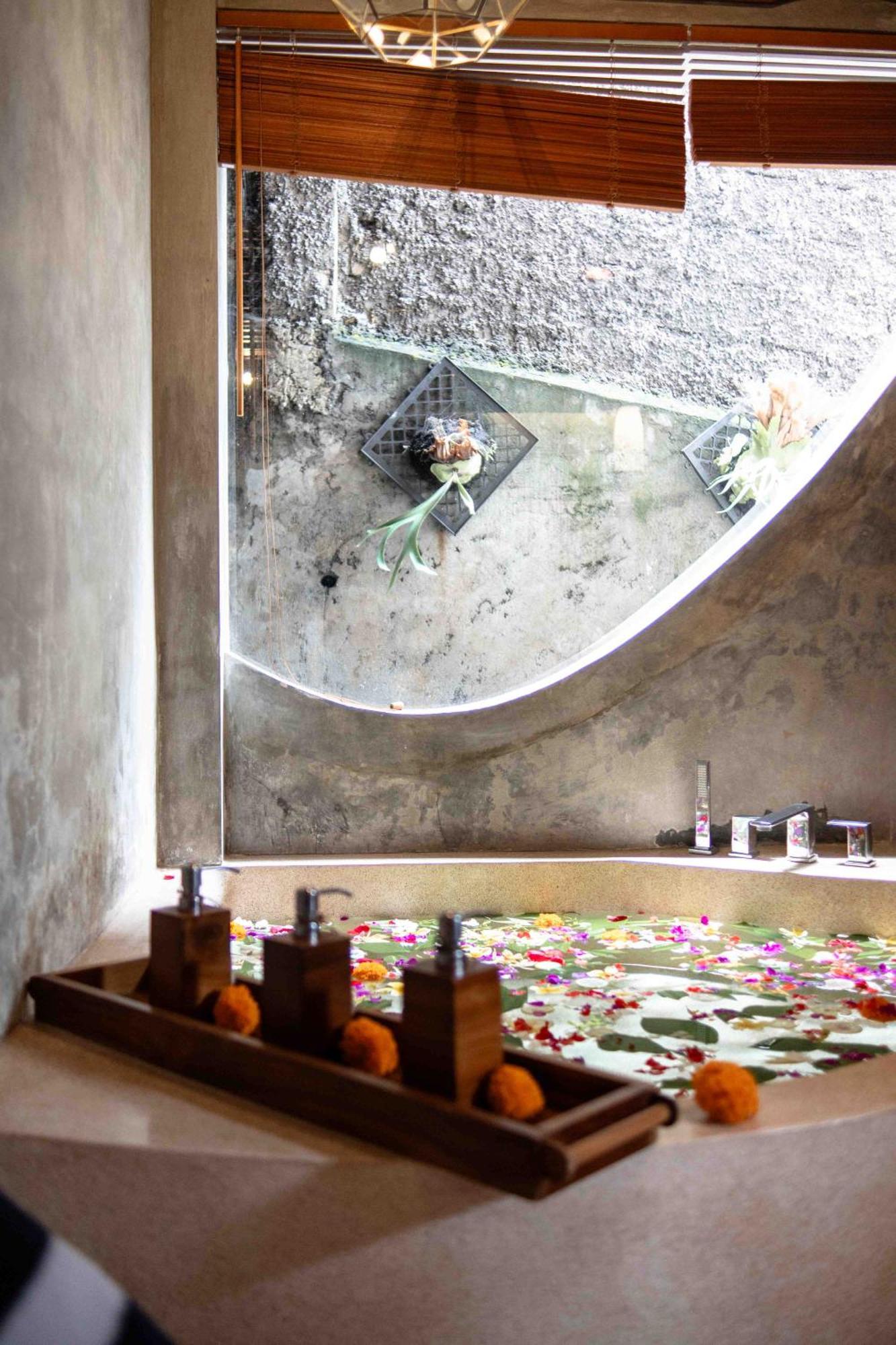 The Sender Pool Suites Ubud Zewnętrze zdjęcie